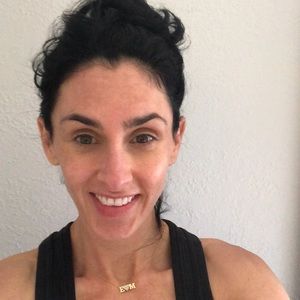 Meet your Posher, Dana